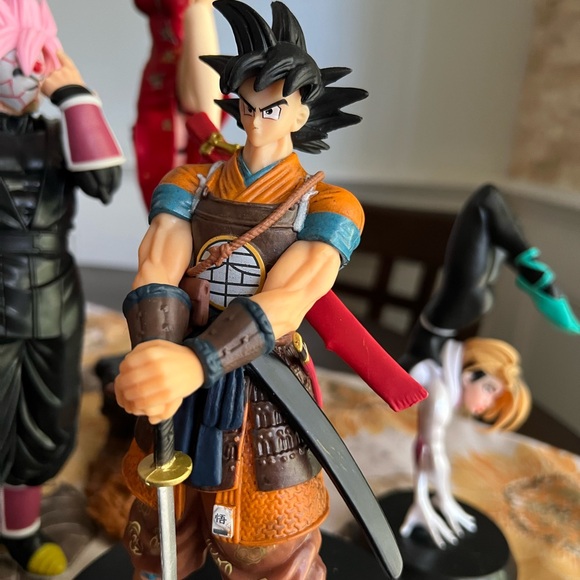 Dragon ball z goku samurai 8” action figure new in box - Picture 4 of 11